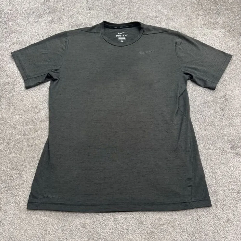 Nike Dri-Fit Active T-Shirt Mens Medium Gray Short Sleeve Crew Neck Athletic Tee